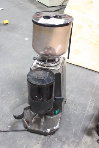La San Marco SM95 Professional Espresso Coffee Bean Grinder WORKING