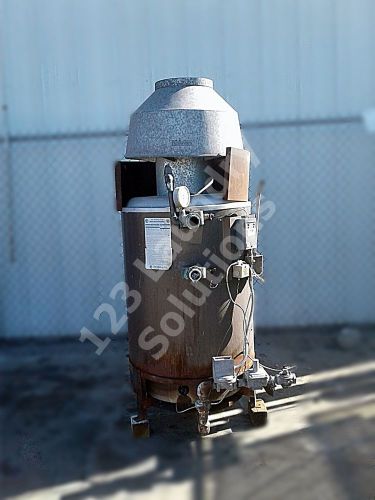 Natural gas water heater boiler 700,000 btu model f 7 d  used for sale