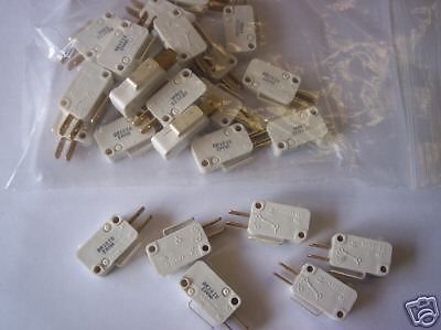 Standard Microswitch with .250 Lug 10 Amp Lot of (25) &#034;New&#034;