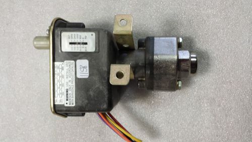 BARKSDALE CONTROL PRESSRE ACTUATED SWITCH S9622-3