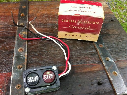 NOS GE 4982698G1 START/STOP PUSH BUTTON SWITCH MAX VOLTS 600 AC or DC CR 2940
