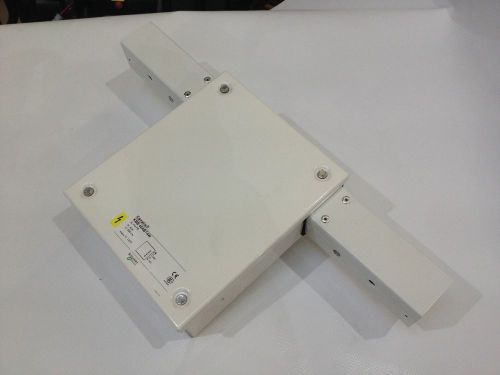 Schneider KBB40ABT4W Canalis - feed unit for KBB - 40A - central mounting - DALI
