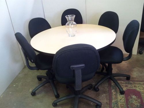 CONFERENCE TABLE ROUND 48&#034; MAPLE LAMINATE