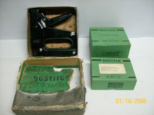 Vintage Bostitch Heavy Duty T5 Stapler Tacker With Staples (1/4&#034; and 9/16&#034;)