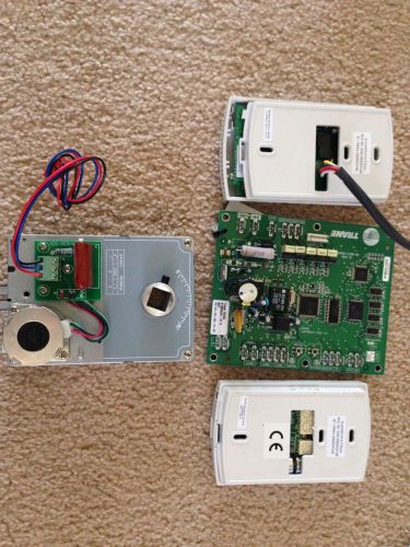10 Trane Wireless Thermostats, Tracer Boards, Actuators, Wireless Receivers