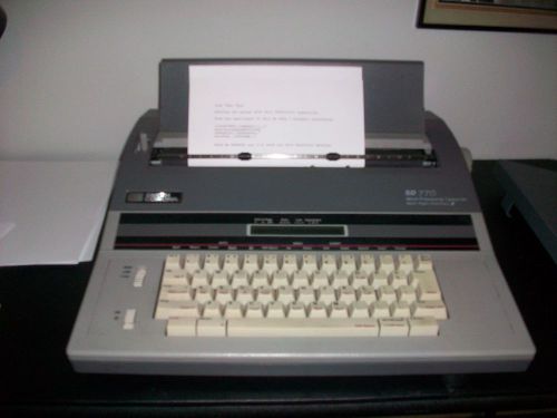 Smith Corona SD77 Word Processing Typewriter