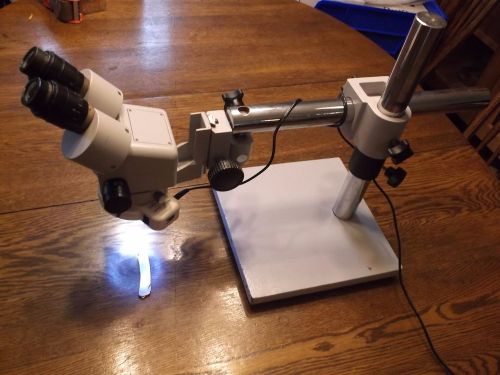Sciencescope Stereozoom Microscope 7-45x zoom  with Ring Light and Boom Stand