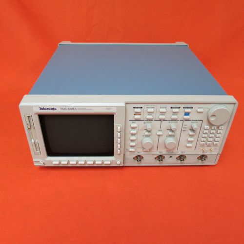 Tektronix Tek TDS 640A 500 MHz 4-Channel Digitizing Oscilloscope (Parts/Repair)