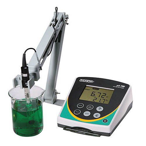 Oakton WD-35419-03 pH 700 pH/ORP/Temp. Benchtop Meter w/pH electrode