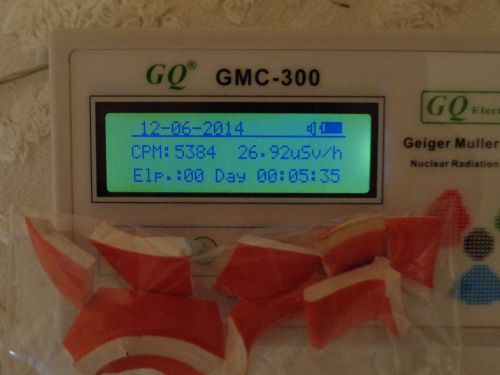 Geiger Counter Test Source - Uranium Glaze Fiestaware Chip ( Size S )