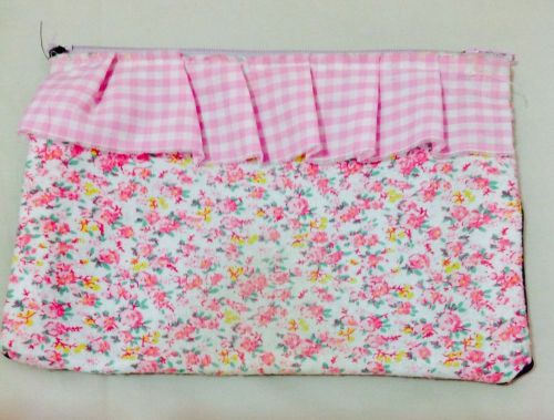 Vintage Floral Frill Gingham Patterned Pattern Print Zip Up Pouch Pencilcase