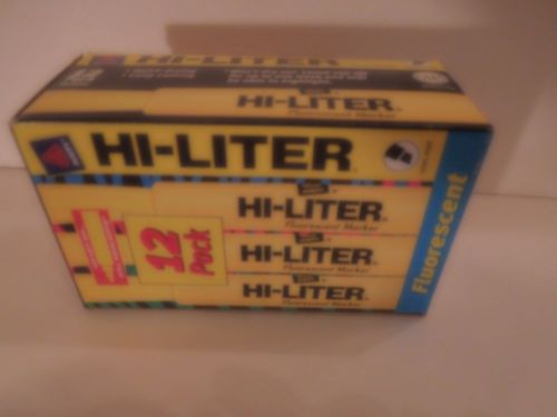 HI-LITER Avery Desk Style HI-LITER, (Chisel Tip, 12 ct.) Yellow