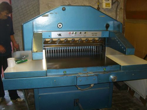 DUE TO LANDLORDS DISTRAINT, VICTORY KIDDER 825 GUILLOTINE WORKING ORDER