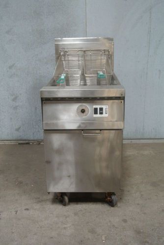 Used frymaster fm2cfese natural gas 75 pound fryer with baskets for sale
