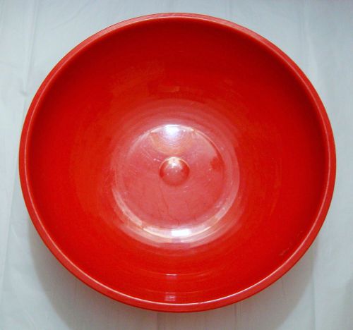 Cambro Serving Bowl Red HTF color Ribbed RSB12CW 12&#034; Across, 4 &#034; High, 5.8 Quart