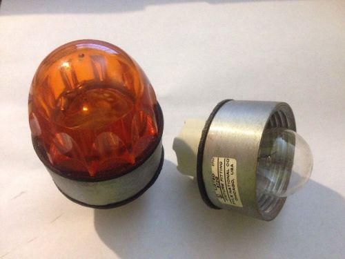 PYLE LUMINAIRE FITTING 972G Lot Of Two