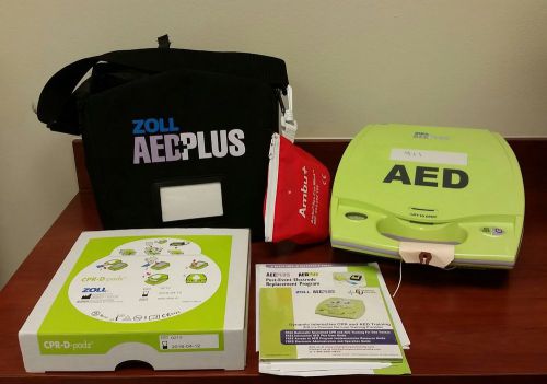 Zoll aed plus w/carrying case and cpr-d padz for sale