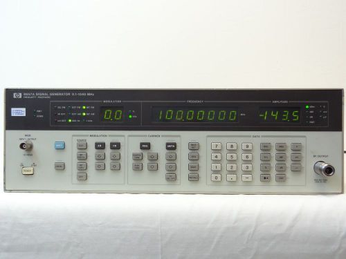 Hewlett Packard 8657A Synthesized Signal Generator opt 001