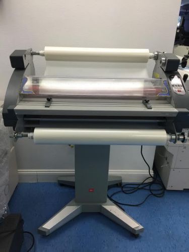 ROYAL SOVEREIGN RSL-2702 TABLE TOP 27 INCH ROLL LAMINATOR USED