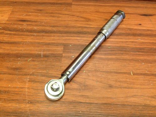 3/8 &#034; DRIVE TORQUE WRENCH 240 INCH  POUNDS