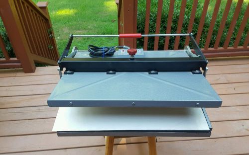 Nice TECHNAL 550 Professional Dry Mount Press Heat Laminating 18 x 22 Tested
