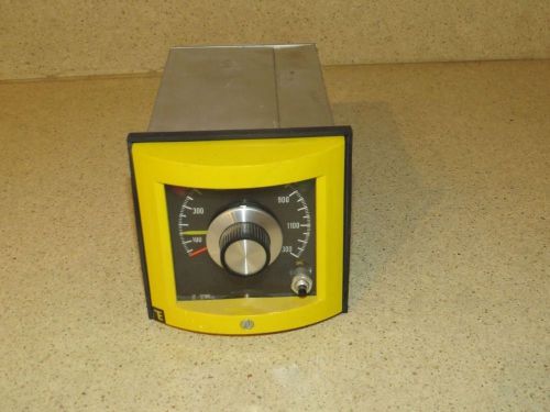 THERMO ELECTRIC MODEL # 3234331024 0-1300C ISA-K TEMPERATURE CONTROL (YELLOW)