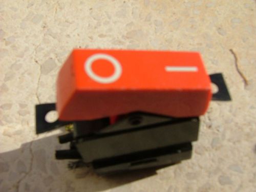 UND LAB INC LIST RED PUSH BUTTOM 4 Pin ON-OFF Rocker Switch 10A 125V-250V