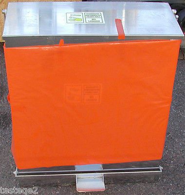 Stainless Steel Heavy-Gauge Cleanroom Waste Receptacles, 32x28x12, Foot-Operated