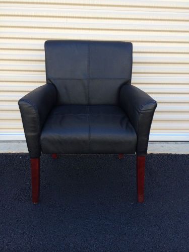 Leather &amp; Wood Office Desk Chair Waiting Room Very Comfortable EUC