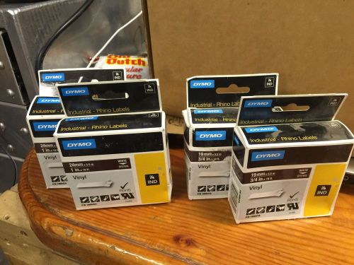 Dymo 1805424 &amp; 1805418 rhino 3/4 &amp; 1&#034; white/brown vinyl tape 18ft long new 4boxs for sale