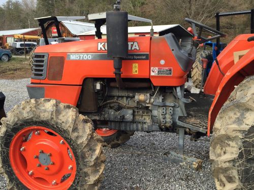 Kubota m5700 4x4 tractor for sale