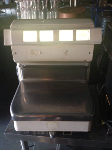 VINTAGE DELI BUTCHER GROCERY SCALE. Includes Stainless Steel Meat Tray!!  Workin