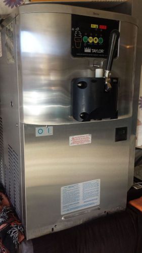 Taylor Freezer Single Flavor Air-cooled Soft serve Machine C707-27