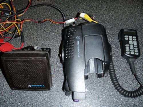 Motorola XTS Vehicular Adapter NTN8561A w/ Speaker and Handheld Control Head