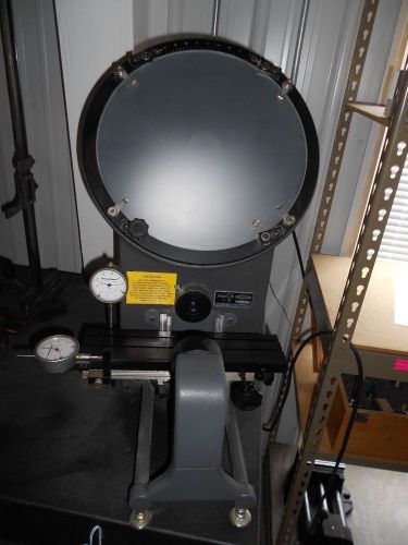 Micro-Vue 500HP Optical Comparitor