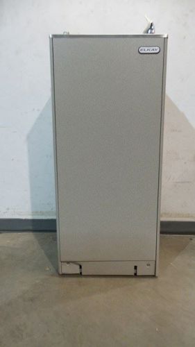 Elkay EFA8LP1Z 7.6 GPH 115 V 1/5 HP 4 A Indoor Water Cooler