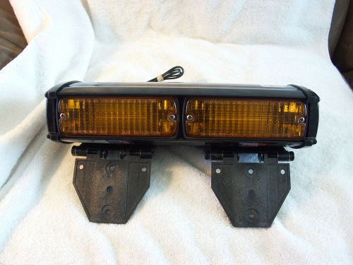 Whelen Engineering DMP2S Dash Mount Double Strobe Yellow Amber Lens Made in USA