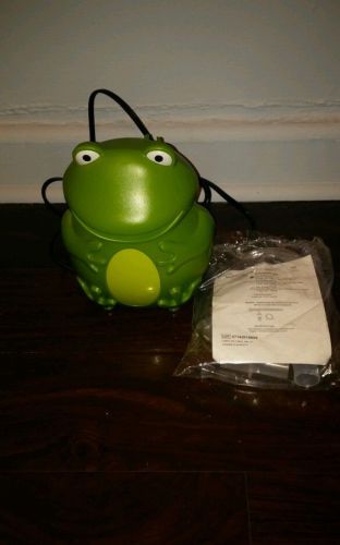 KIDS FROG COMPRESSOR NEBULIZER WITH BRAND NEW MASK EXCELLENT CONDITION!!