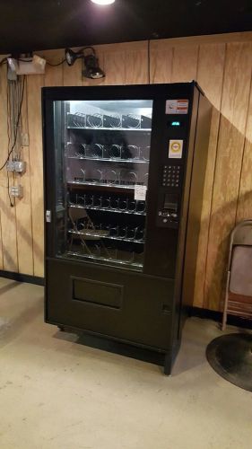 Non-refrigerated Candy Machine