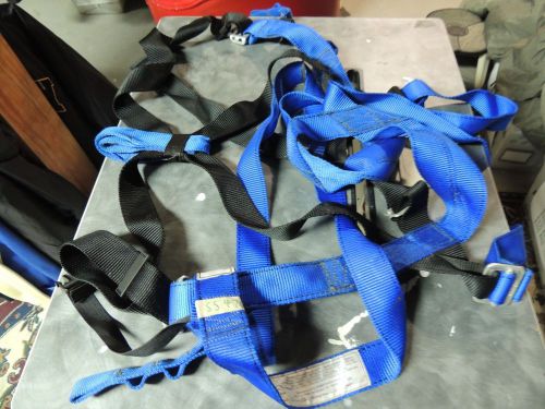ROBERTSON CLIMBING HARNESS Blue and Black wc 12006