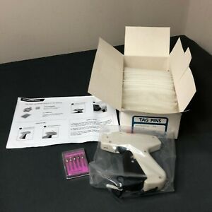 D&amp;T 501A White Tagging Gun For Clothing Retail Price Label With 5 Needles 50MM