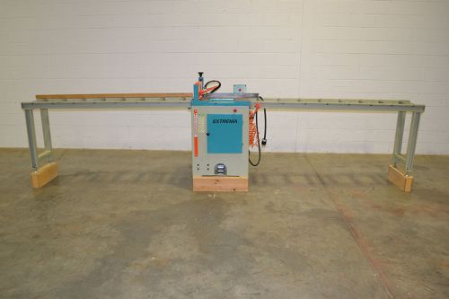 Extrema XC-18 18&#034; Up-Cut Saw with Table Extensions