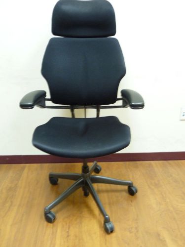 Humanscale &#034;freedom&#034;office chair high back w/headrest #10624 for sale