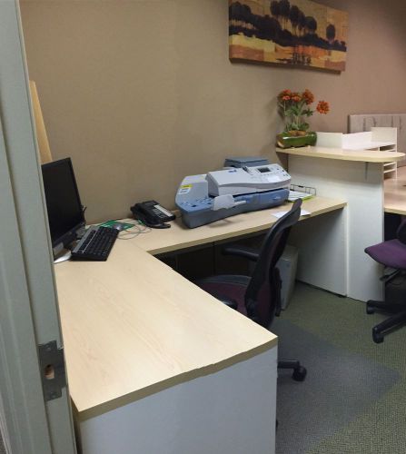Customizable Modular Office Desk Unit(s)