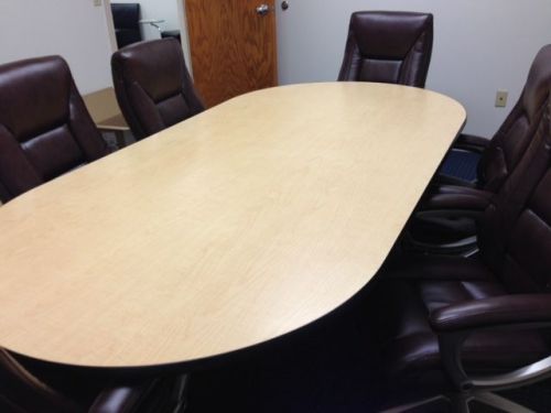 Wood Grain Top Conference Table &amp; (6) Brown Rolling Chairs