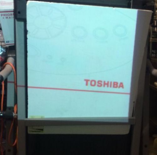 PROJECTOR-- TOSHIBA TLP-250 DIGITAL MULTIMEDIA PROJECTOR