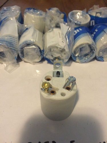 Leviton 3152-F UnGlazed Pocelain Socket Lamp Holder