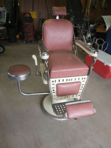 BARBER CHAIR / TATTOO EMIL.I.PAIDAR ANTIQUE approx D of M 193?