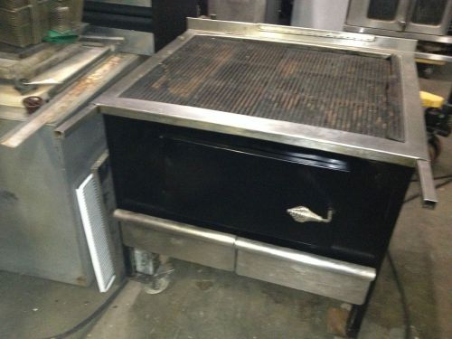 QUEST WOOD BURNING CHAR  BROILER - WITH GAS ASSIST