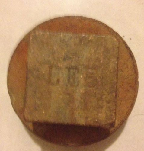 Antique LEE 2&#034; BRONZE Cap Stamped  &#034;LEE&#034; On Top Nice Early Piece